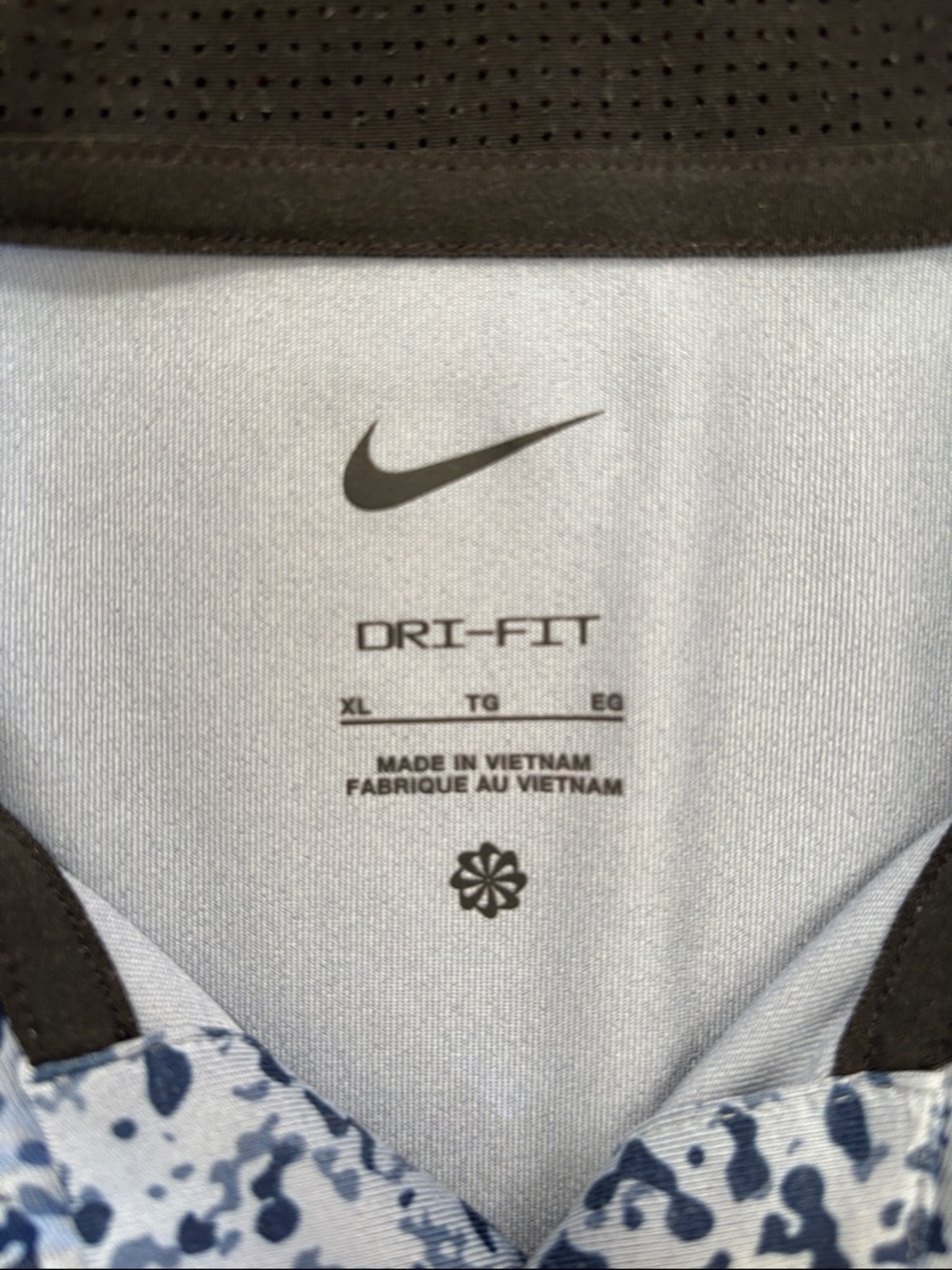 Nike dri-fit Men’s blue and Navy All-Over Print Polo - Picture 2 of 2